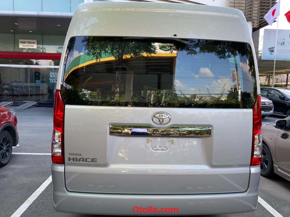 Đuôi xe Hiace 2021