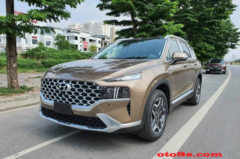 Xe Santafe 2021 màu vàng cát