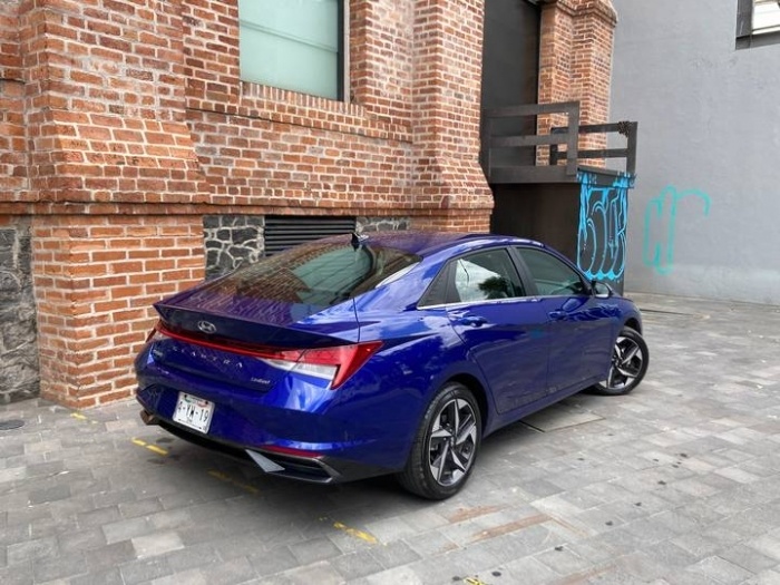 đuôi xe Elantra 2022