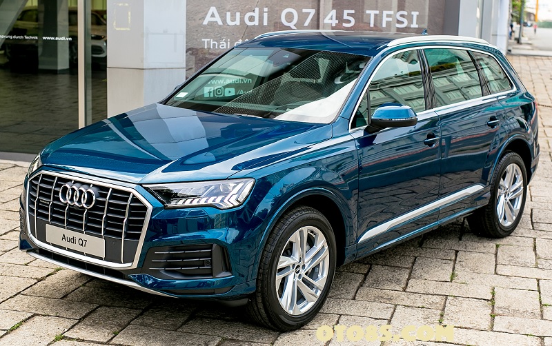 Audi Q7 2023 màu xanh