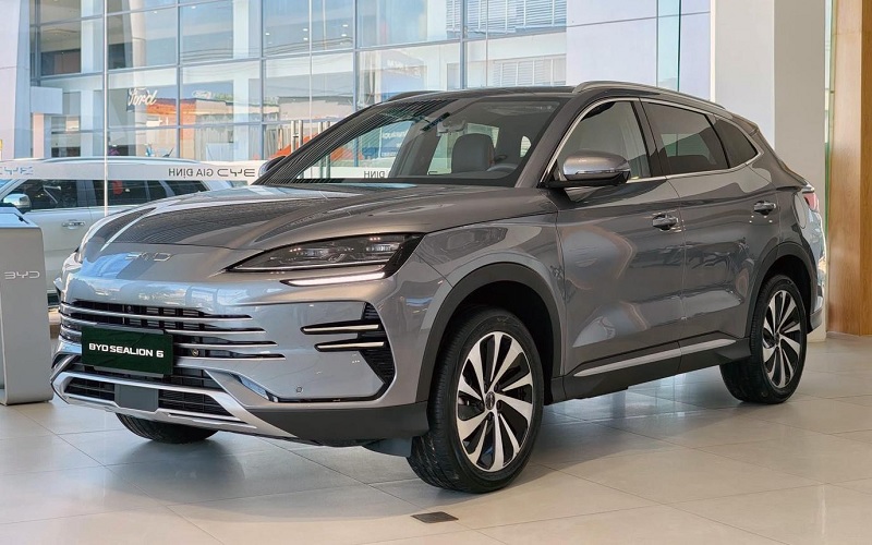 xe BYD Sealion 6