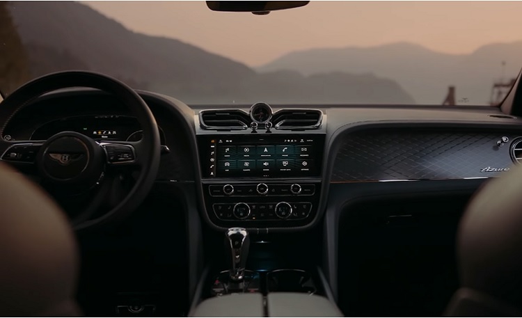 Nội thất Bentayga EWB 2023