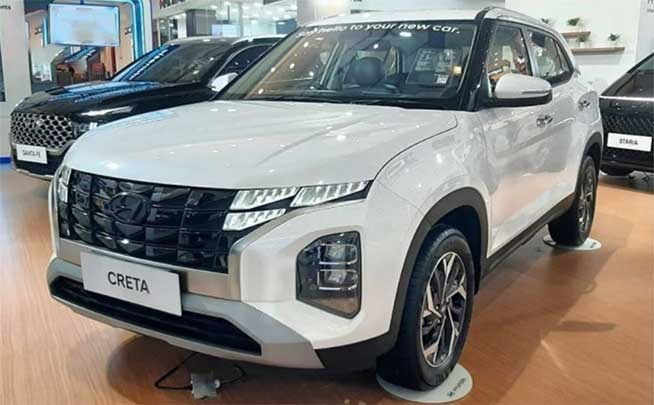 Xe Creta 2022 màu trắng