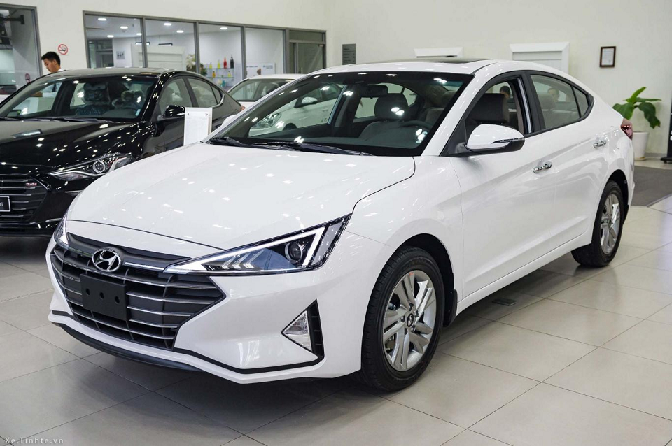 Elantra 2022 màu trắng