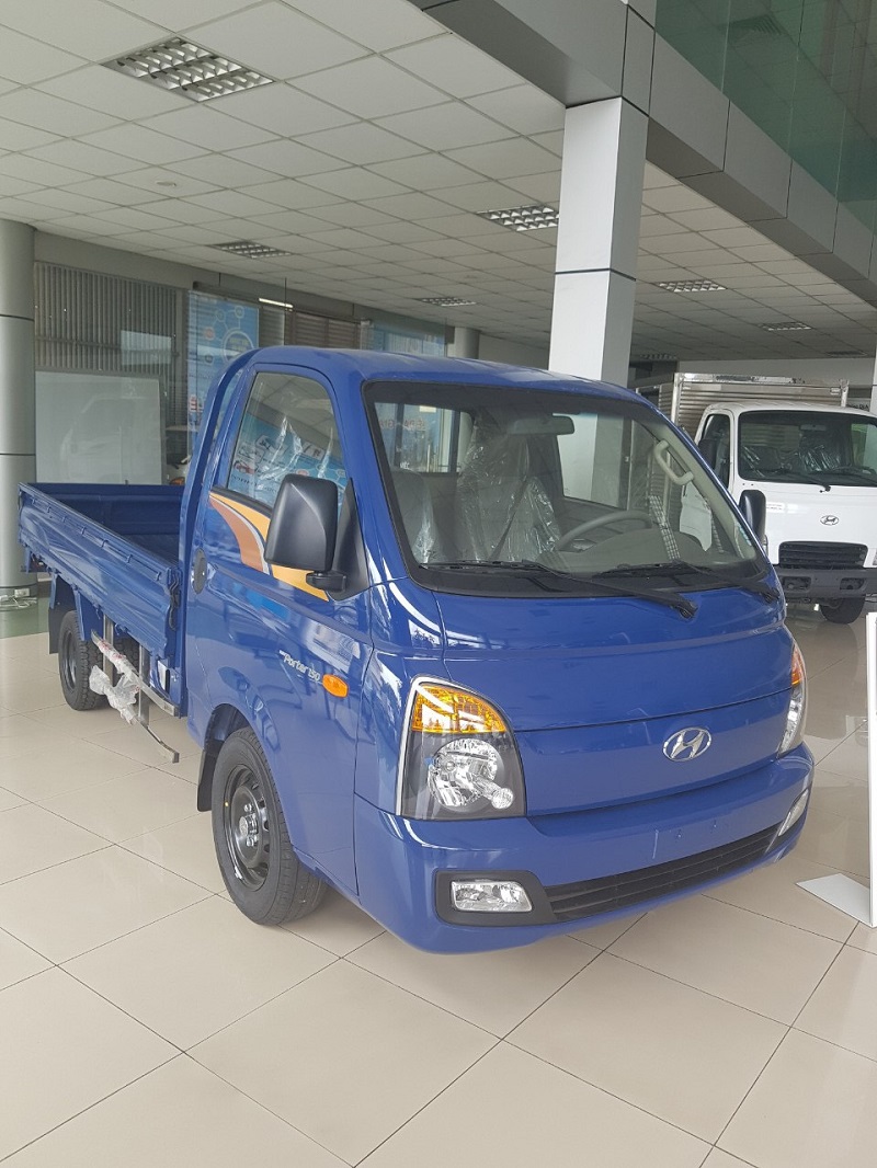 XE HYUNDAI H150 2023 THÙNG LỬNG