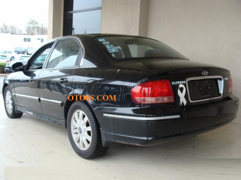 Đuôi Sonata 2003