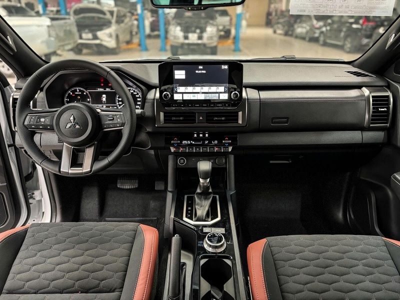 Mitsubishi All-New Triton