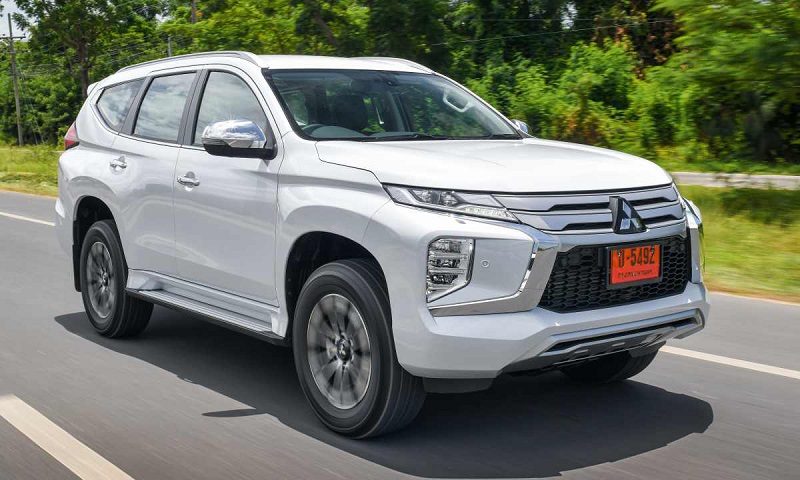 Pajero 2023 màu trắng