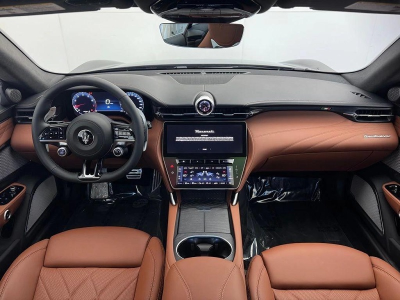nội thất Maserati GranTurismo