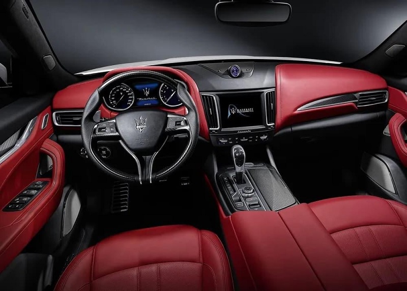xe Maserati Levante
