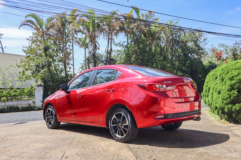 xe mazda 2