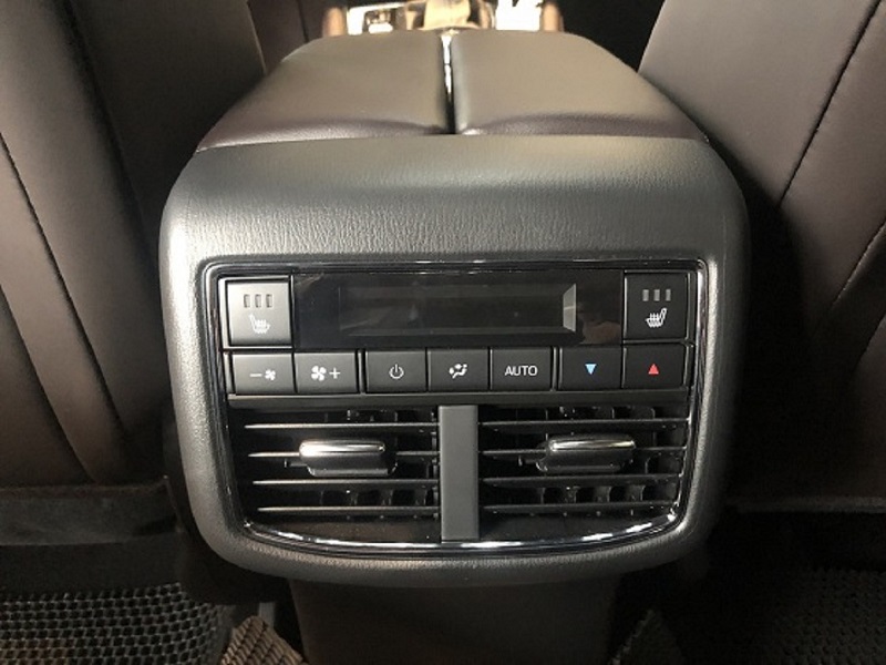 Cửa gió hàng ghế sau cx8 2023