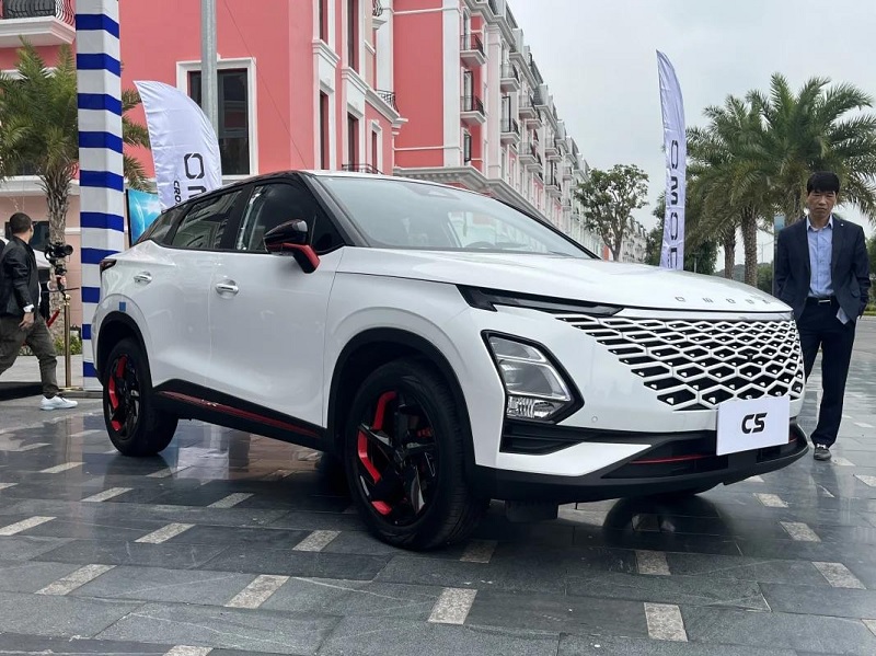 xe Omoda C5