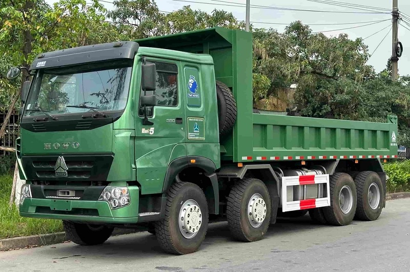 HOWO 8x4 V7G 380