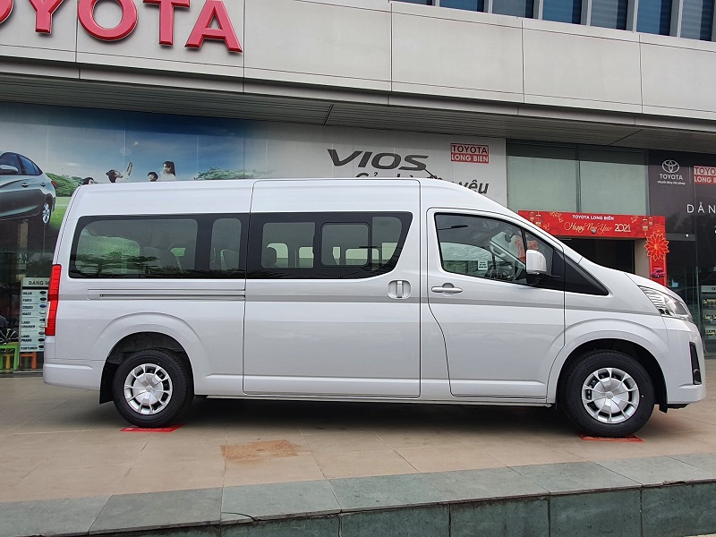 Thân Xe Toyota Hiace 2023