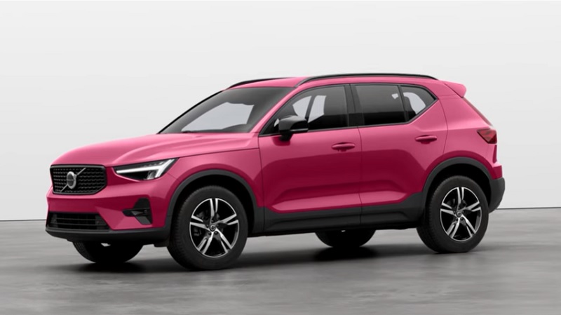 Volvo XC40 2023 màu hồng