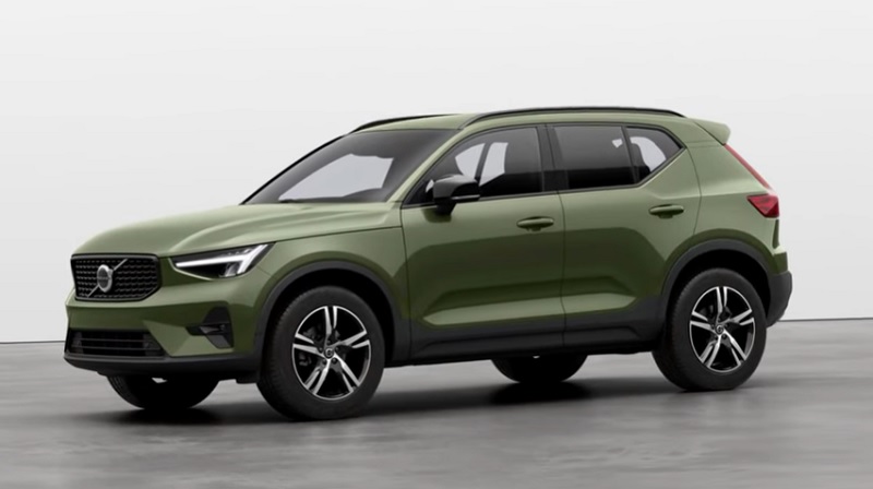 Volvo XC40 2023 màu xanh lá