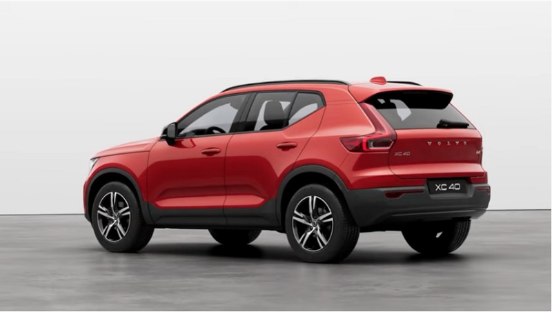 Volvo XC40 2023 màu đỏ