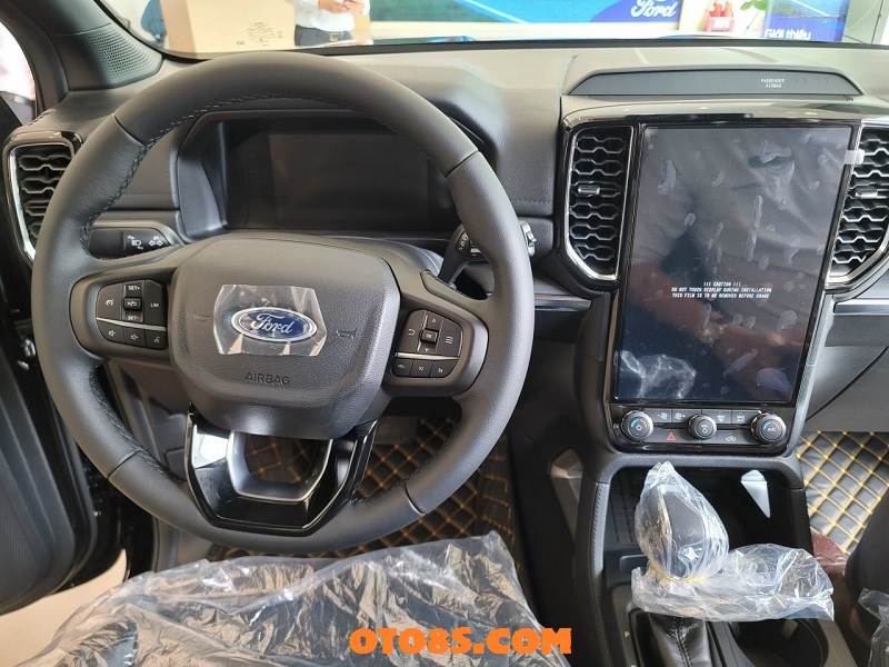 NỘI THẤT XE FORD EVEREST 2023