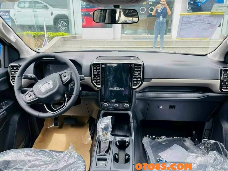 NỘI THẤT FORD EVEREST 2023 AMBIENTE