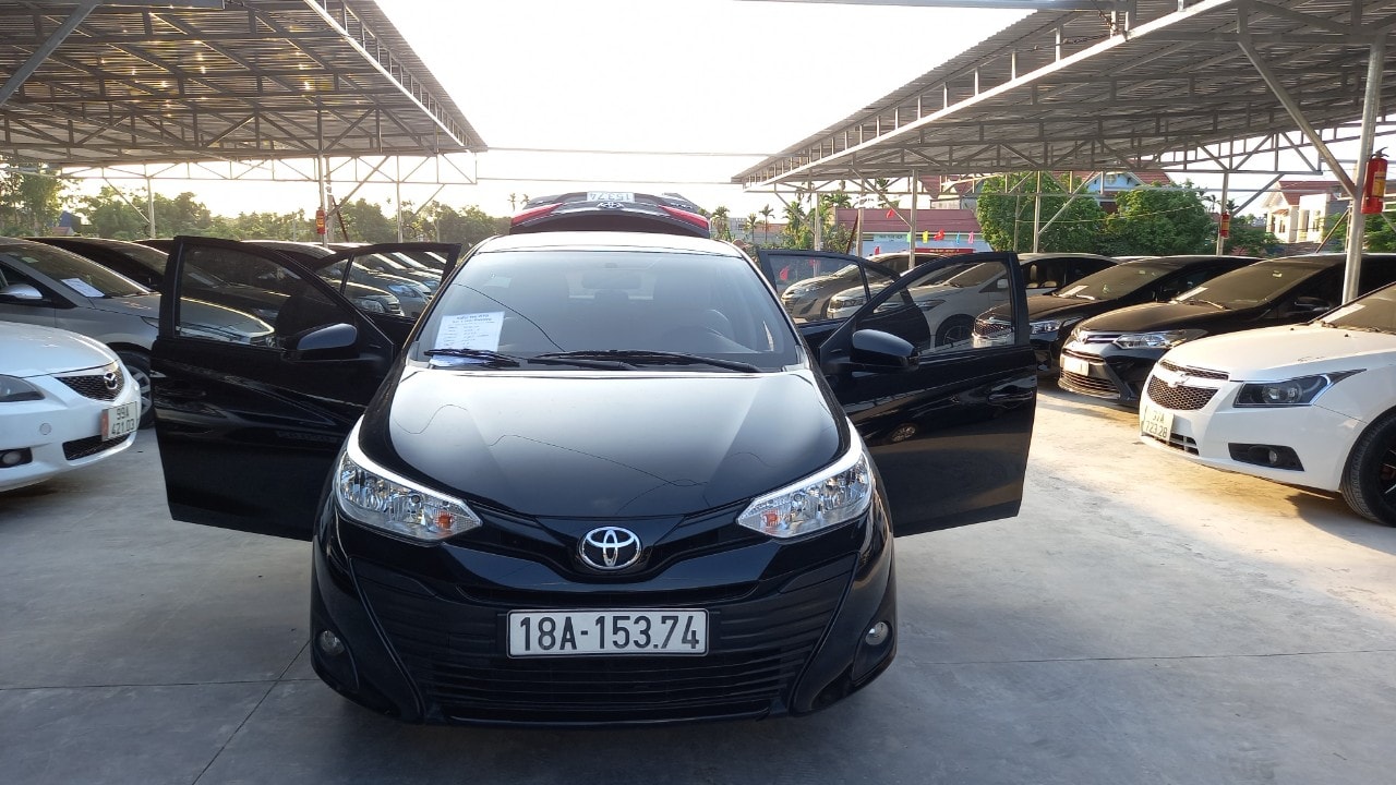 Bán Vios E 2019 số sàn