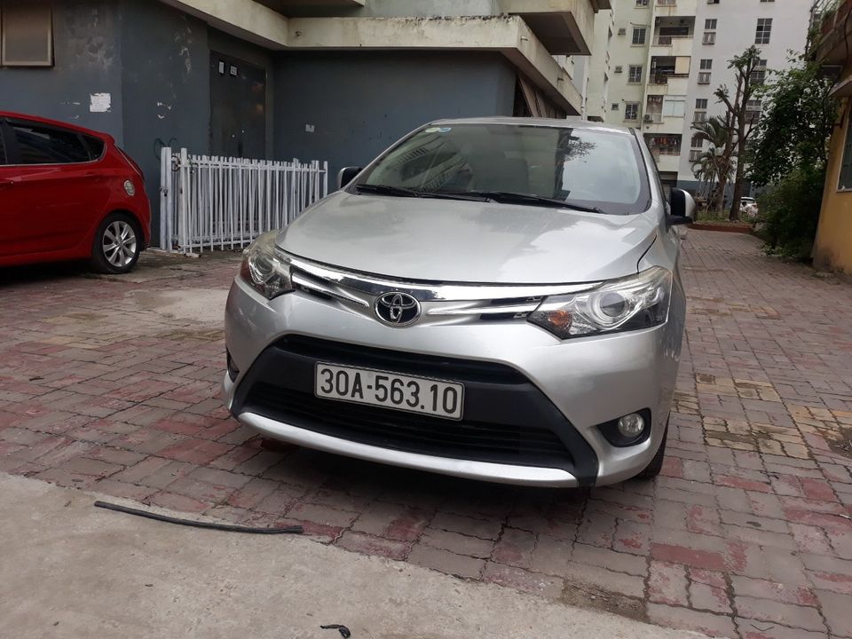 Cần bán Toyota Vios G sản xuất 2015