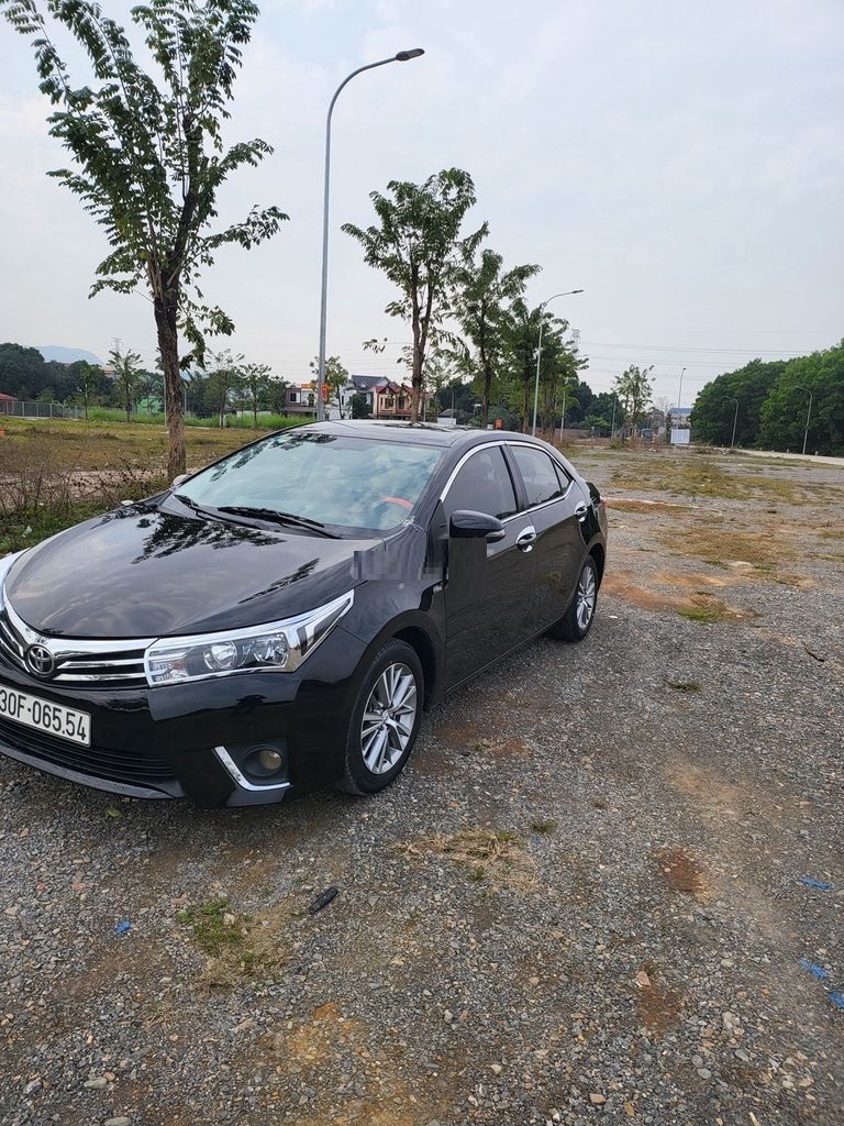Toyota Corolla Altis 2016 giá khuyến mãi là bao nhiêu   Ô Tô Lướt Sài Gòn