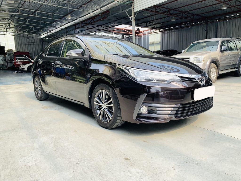 BÁN TOYOTA COROLLA ALTIS 2018 NÂU 1.8G