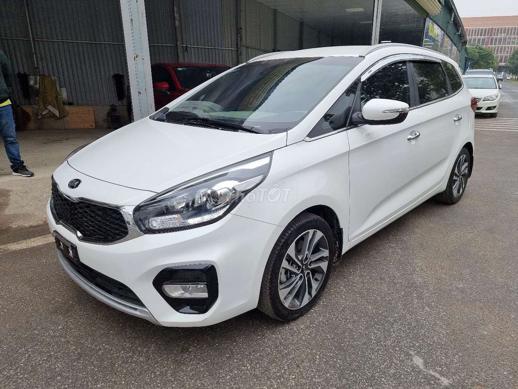 Bán Kia Rondo số tự động 2020