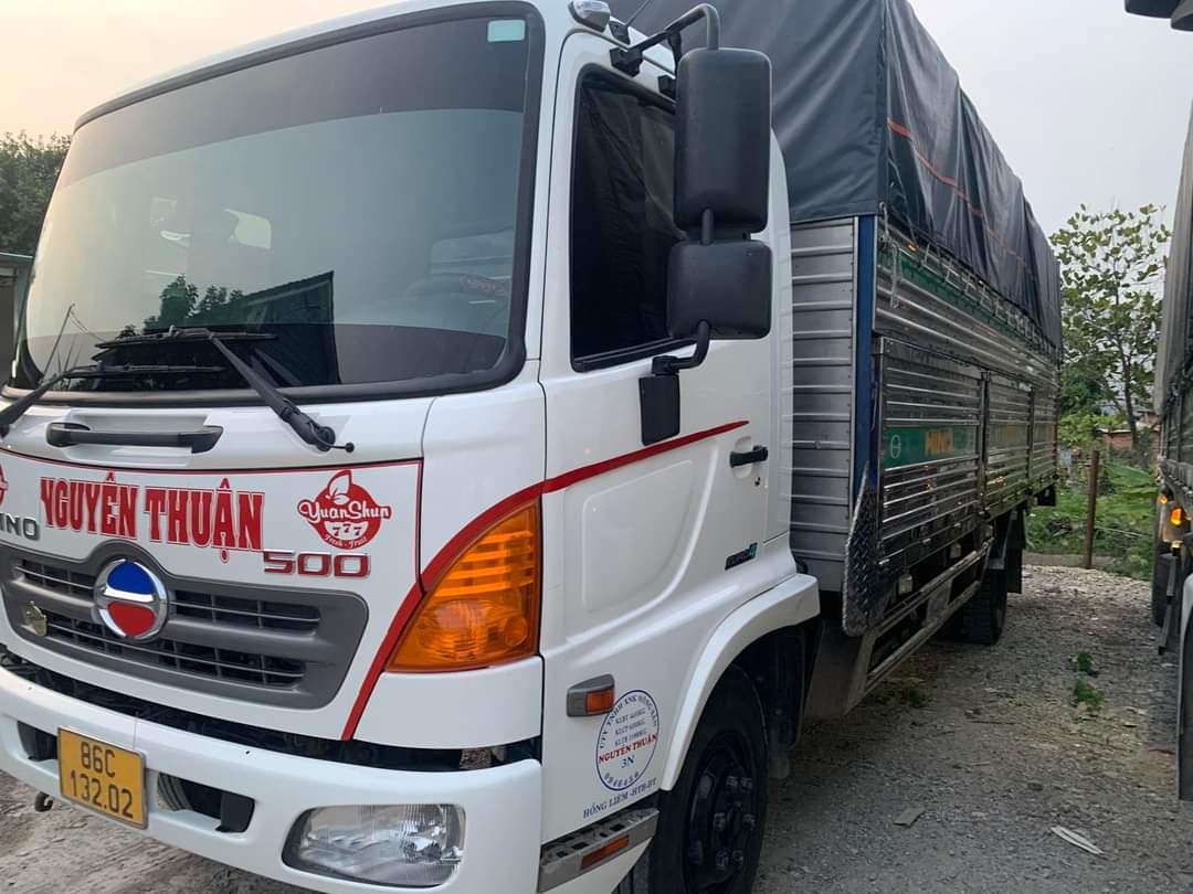 Bán xe Hino tải cũ đời 2019 thùng bạt 6 tấn