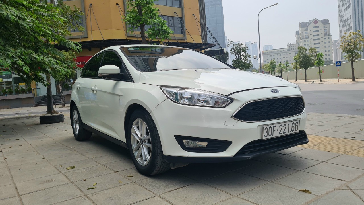 Bán xe Ford Focus đời 2018