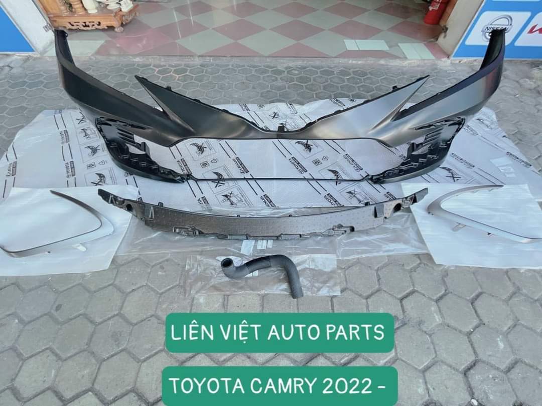 Ba đờ sốc toyota Camry 2022 / cản trước xe toyota Camry 2022