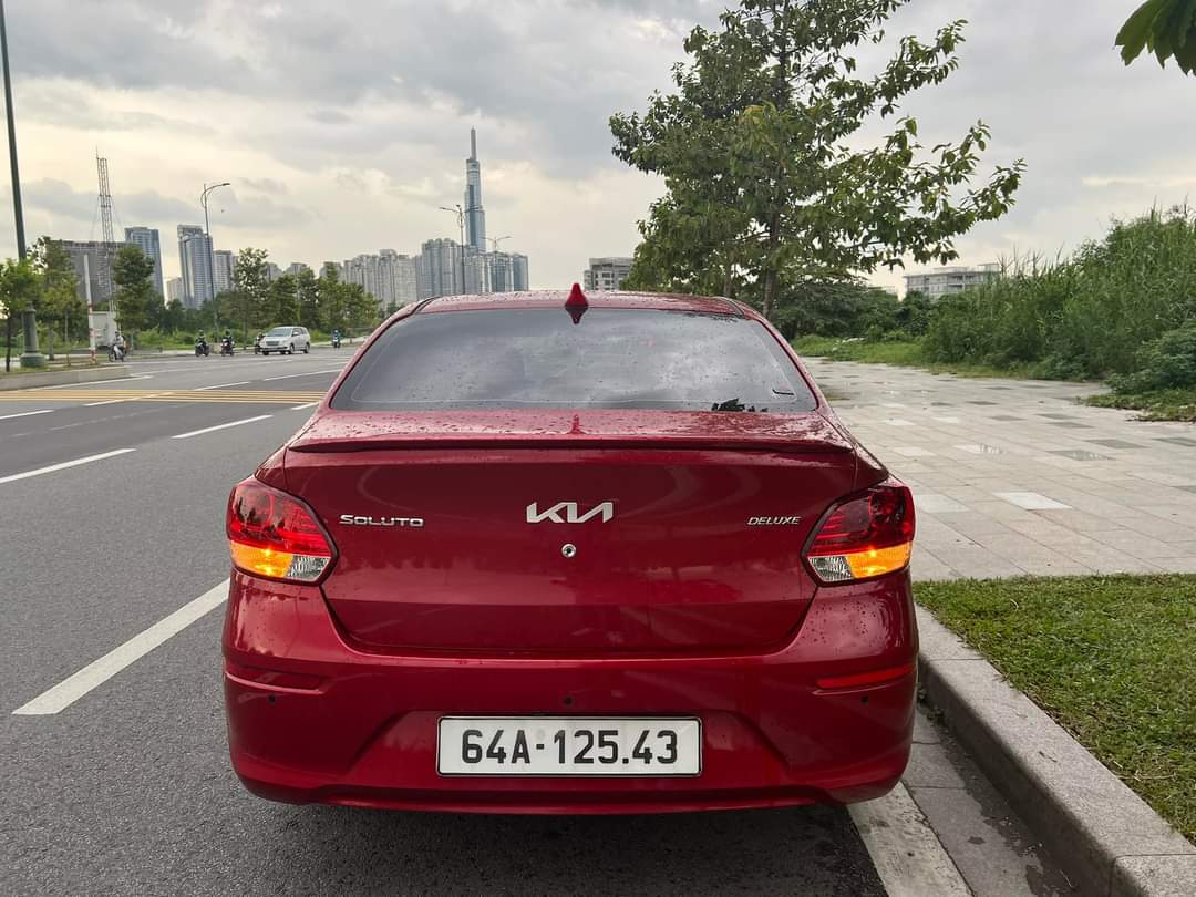 Kia Soluto 2022 bản deluxe