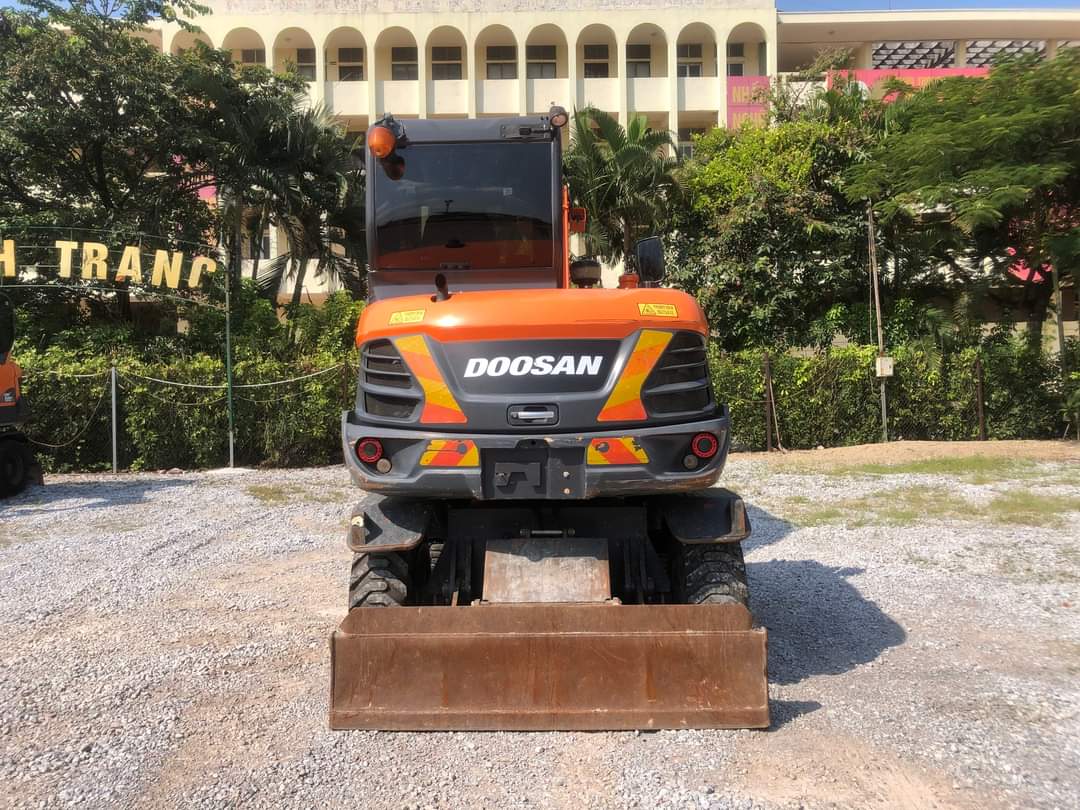 Doosan DX55W 2018 tại Hải Phòng