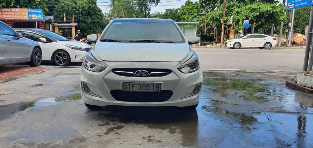 Hyundai Accent 2012 bản 1.4 AT xem xe tại Hải Phòng